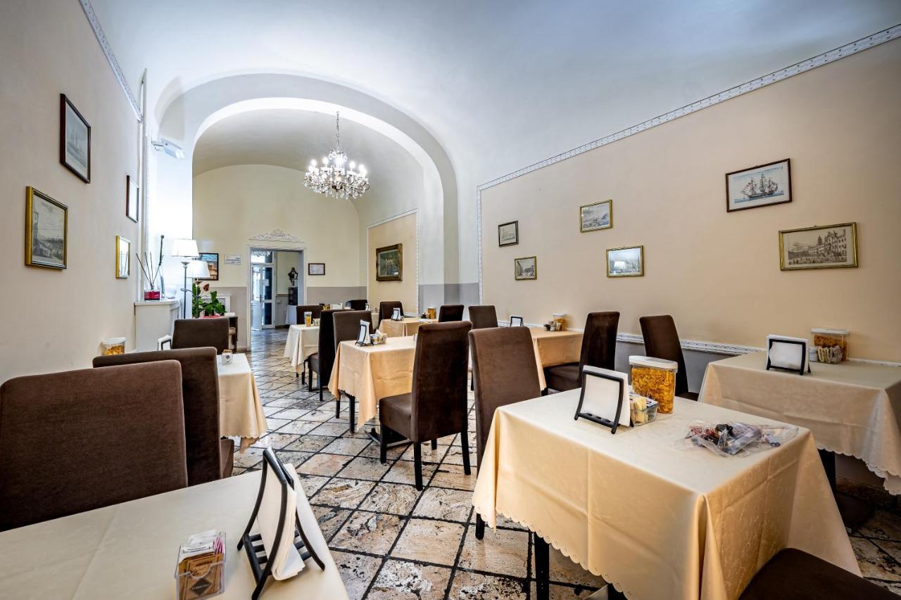 Hotel Minerva Pisa Exterior foto